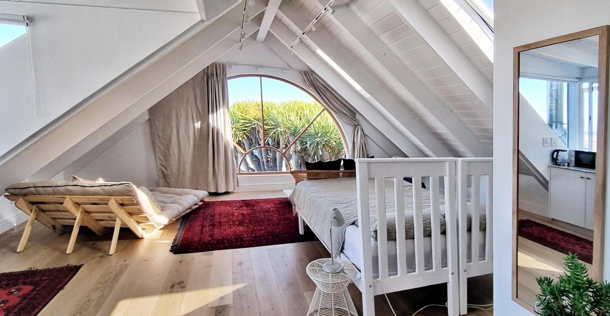 The Dragon Tree Guesthouse Калк-Бей Экстерьер фото